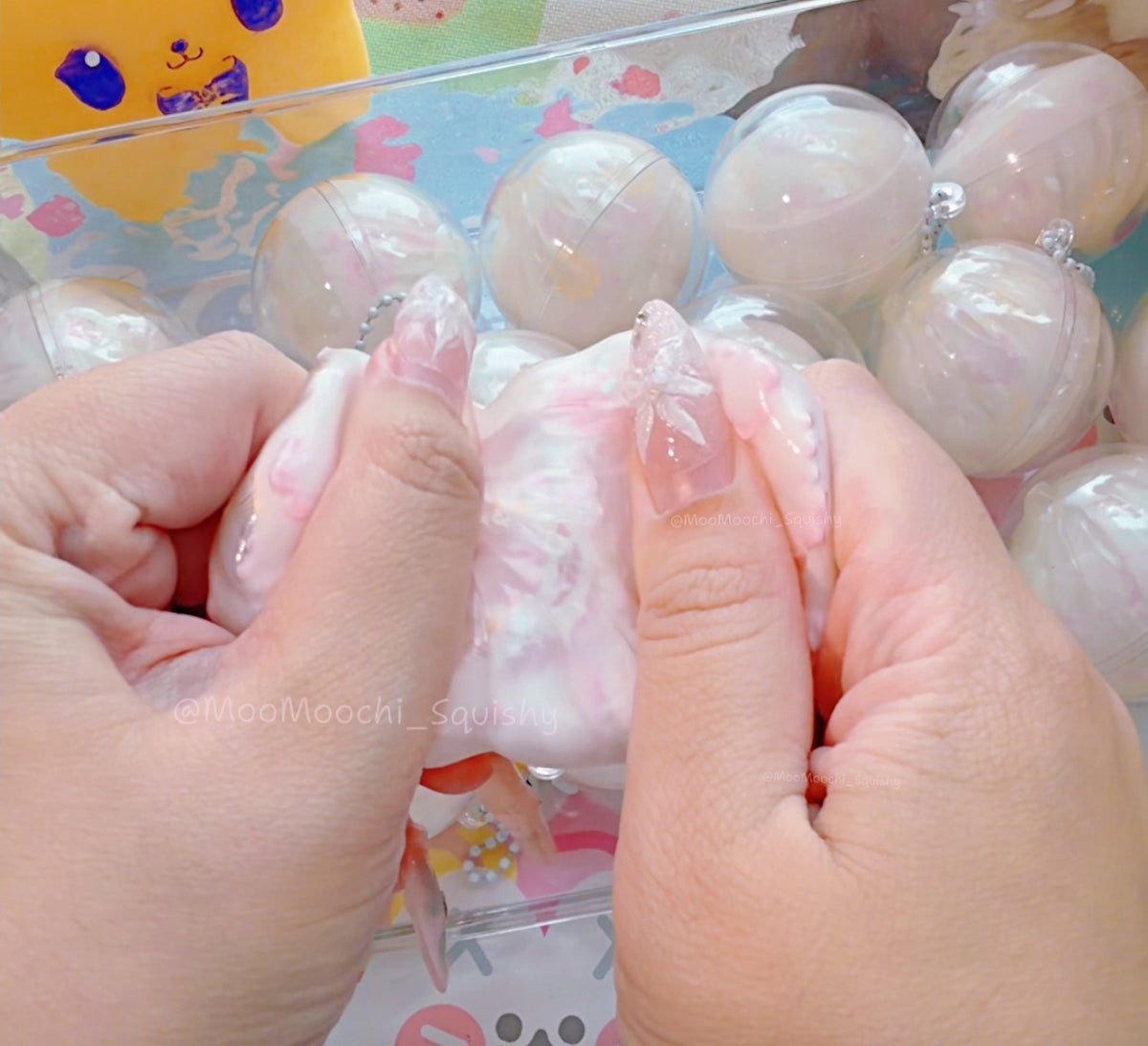 Small Crunchy Dumpling Squishy Keychain image 2