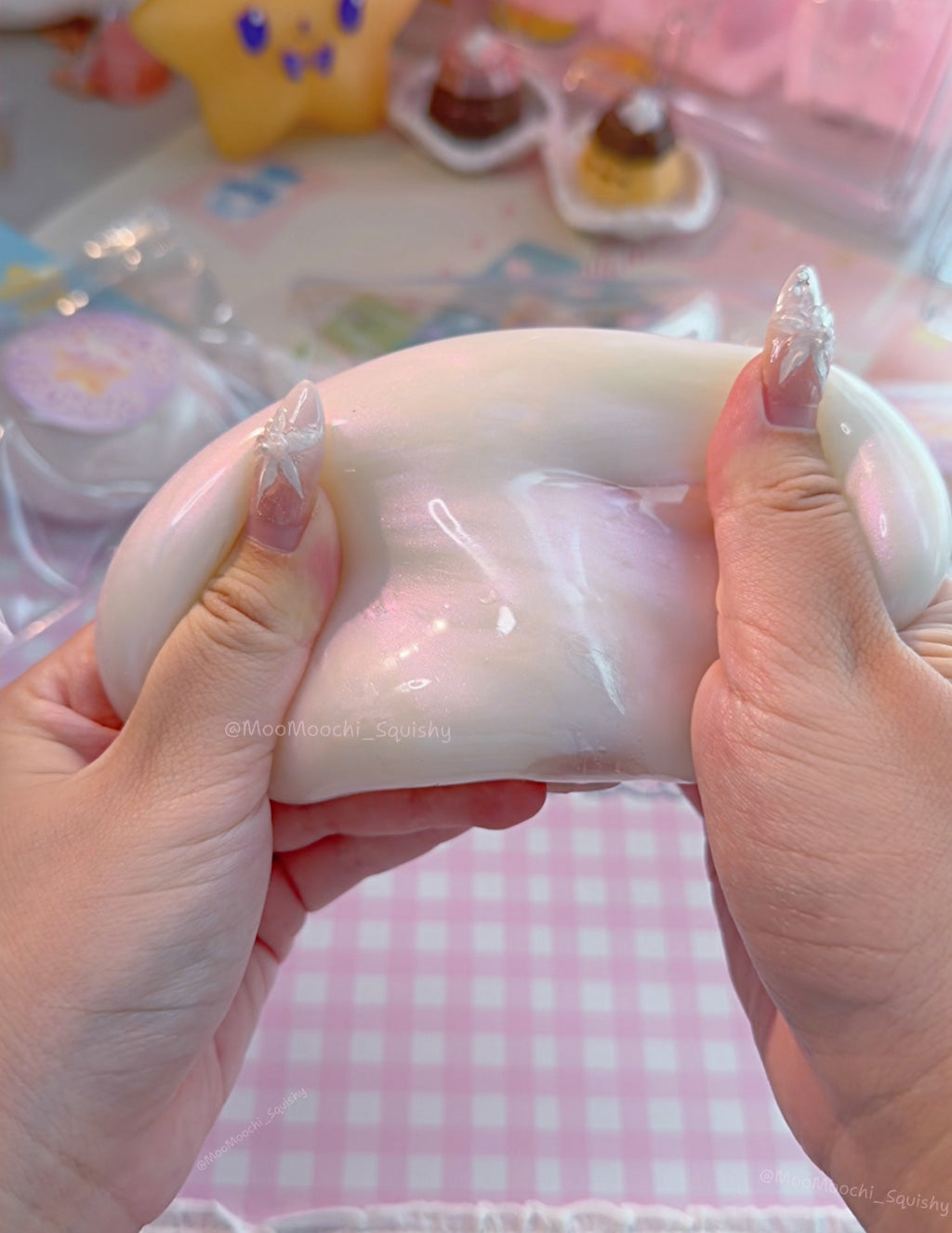 Liquid Pearl Squishy🎀 image 0
