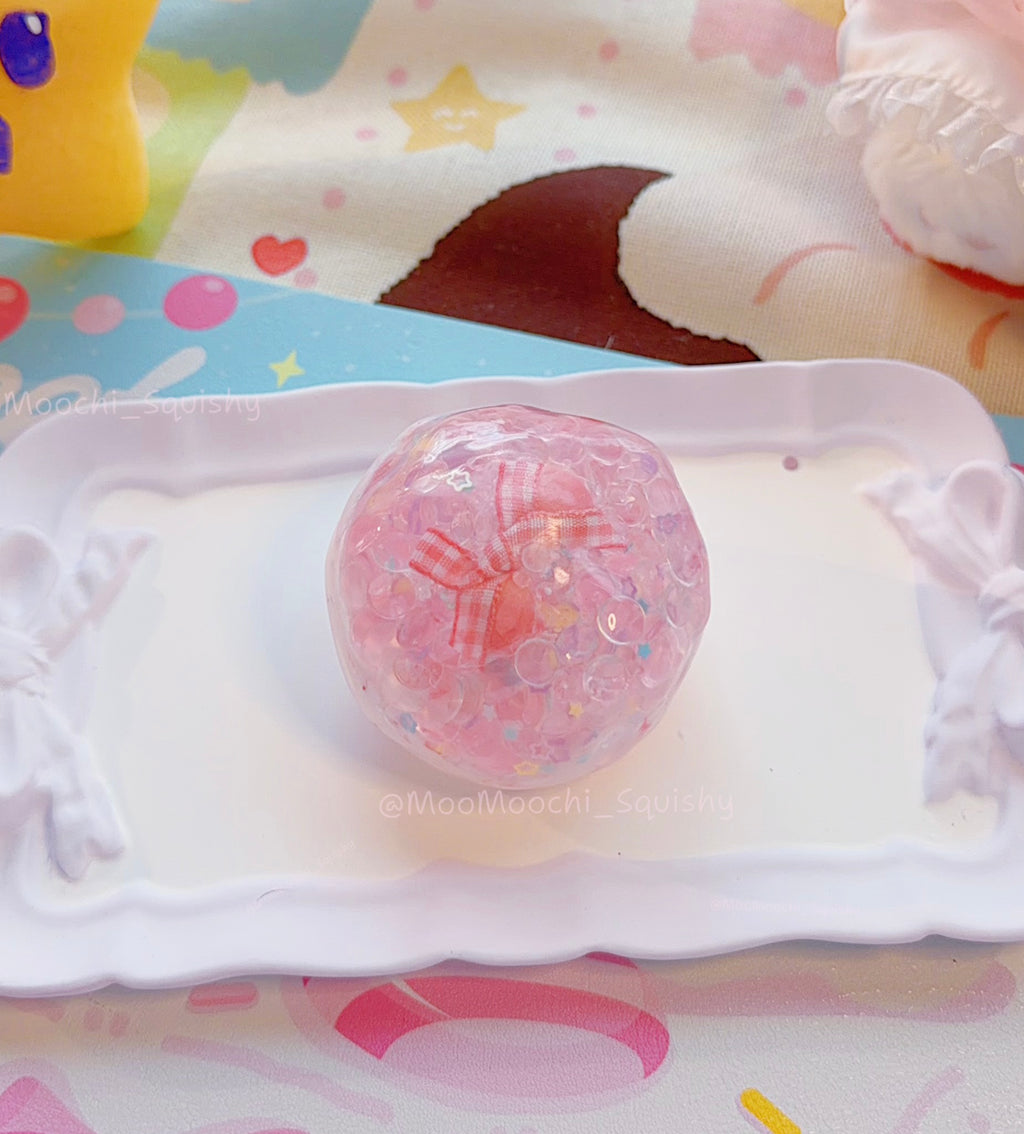 Pink peach squishy🍑 image 0