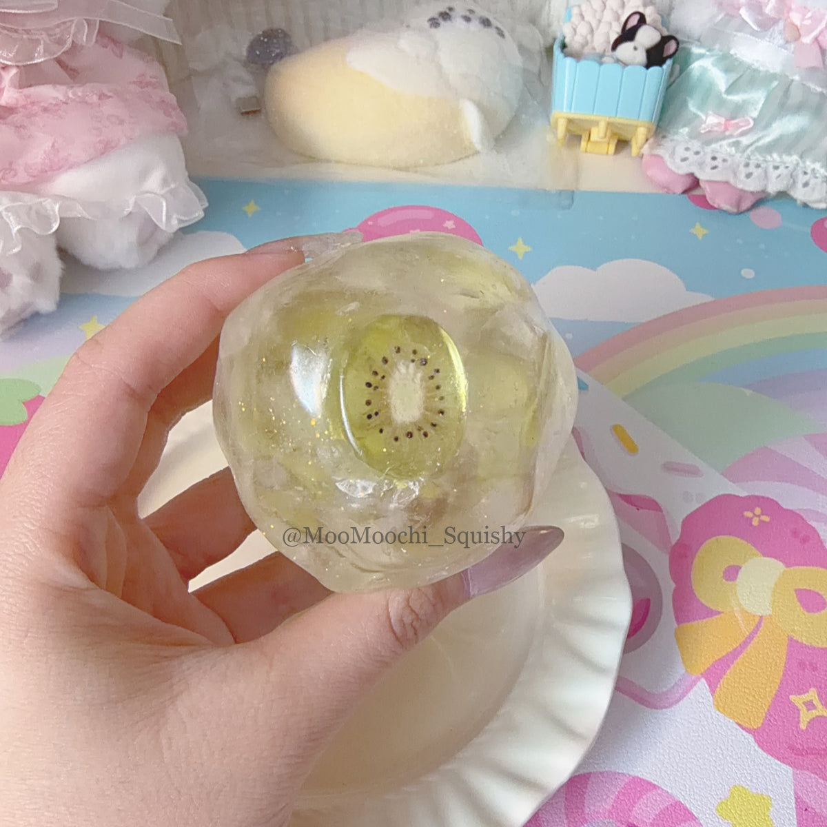 Chiboki Kiwi Gillter Stressball Squishy image 0